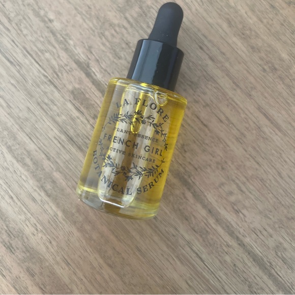 NWT / NIB French Girl La Flore Botanical Serum - Picture 2 of 9